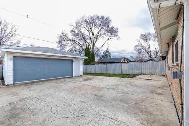 detached garage with fence