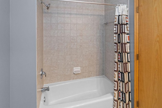 8430 Horizon Ct, Tinley Park, IL 60487 - bathroom featuring shower / tub combo
