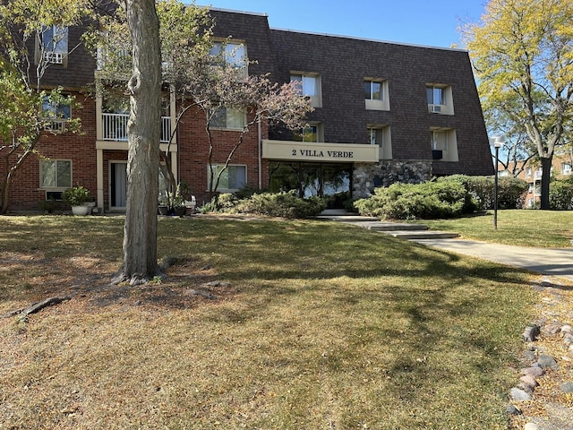 view of building exterior