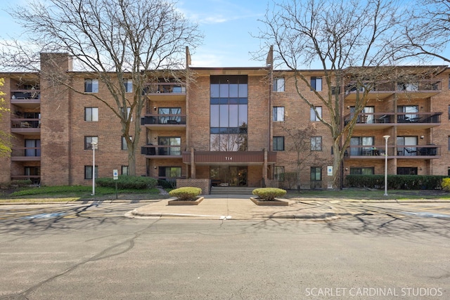714 Walnut Dr Unit 109, Darien, IL 60561 - view of building exterior