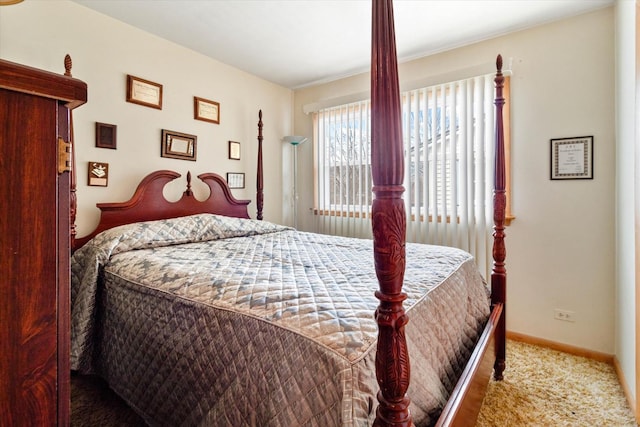 bedroom with carpet flooring