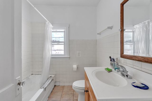 1824 Crain St, Evanston, IL 60202