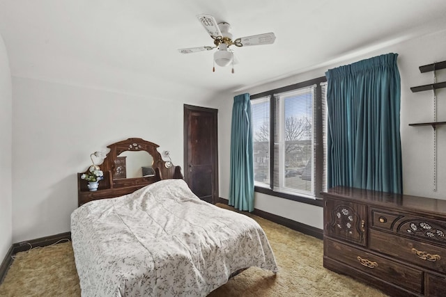 bedroom with ceiling fan