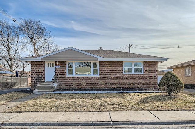 view of front of property with a front yard