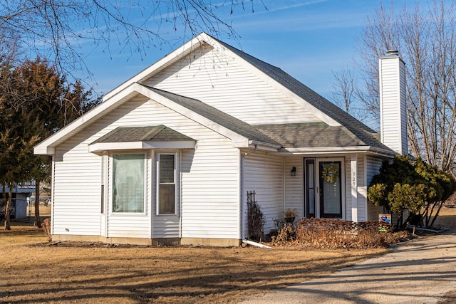 view of front of property