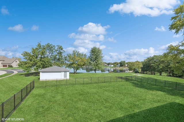 view of yard with a water view