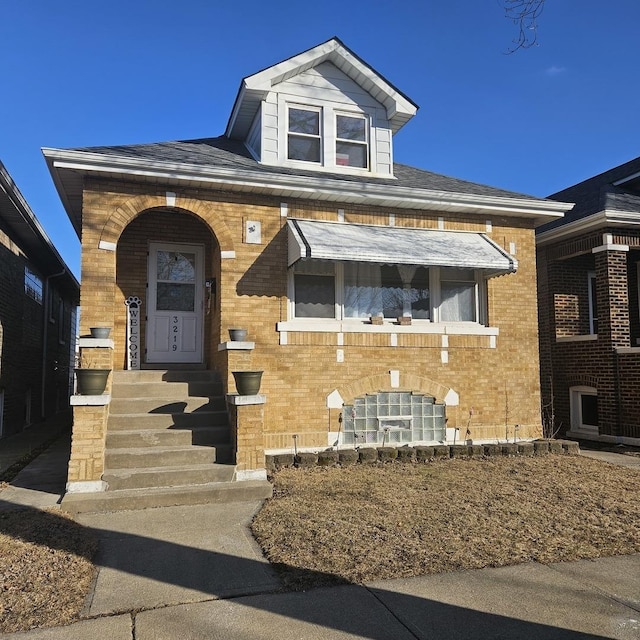 view of front facade with brick siding