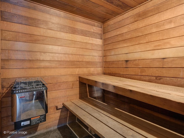 view of sauna / steam room