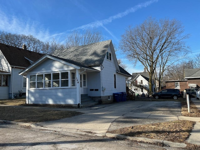 view of front of property