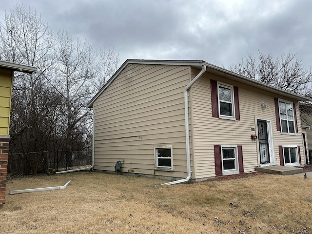 exterior space featuring a yard