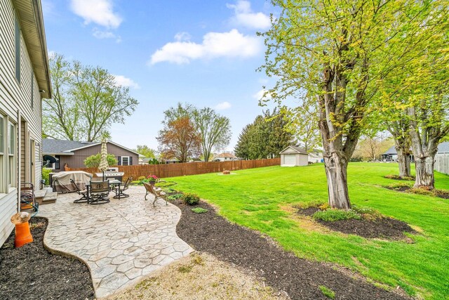 549 Beachview Dr, Lake Holiday, IL 60552 - view of yard featuring fence and a patio area