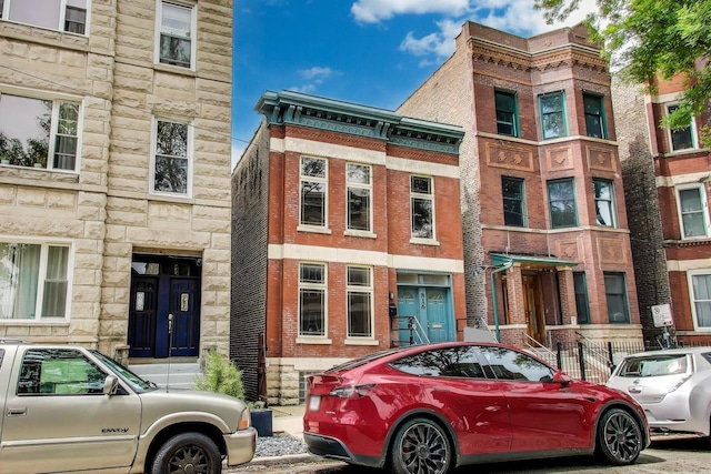 816 N Hermitage Ave, Chicago, IL 60622 - view of front of house featuring stone siding