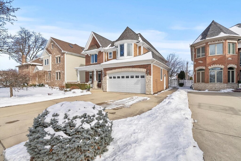 735 S Hawthorne Ave, Elmhurst, IL 60126 - view of front of home