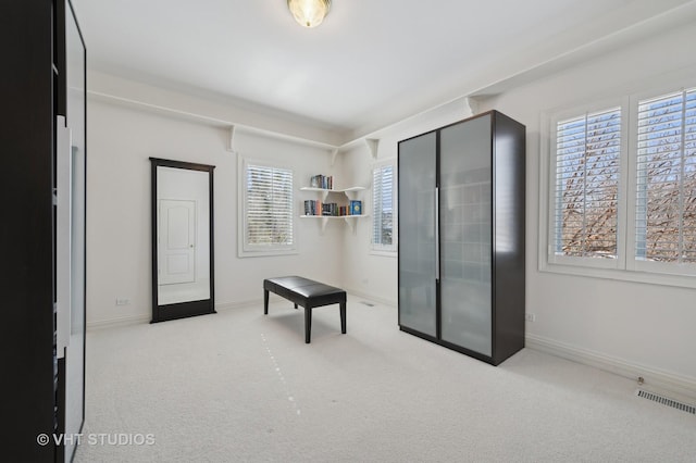 860 Gage Ln, Lake Forest, IL 60045 - interior space with visible vents and baseboards