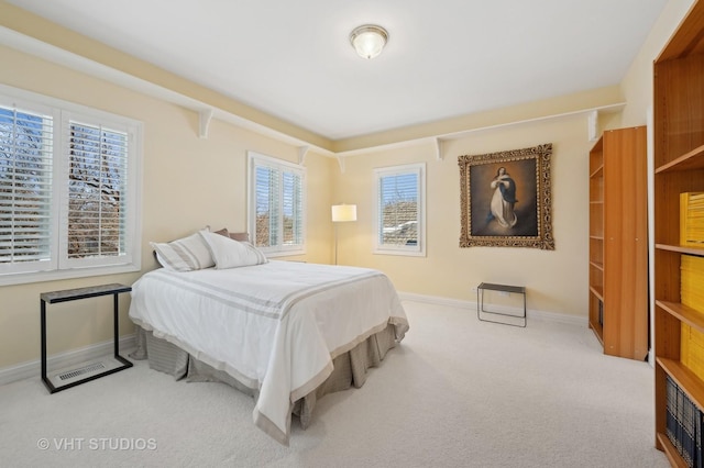 860 Gage Ln, Lake Forest, IL 60045 - bedroom featuring baseboards and light colored carpet