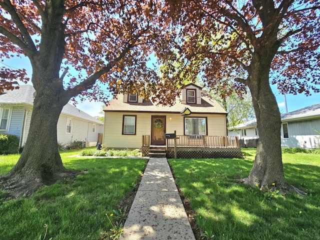 319 S Reed St, Joliet, IL 60436 - view of front of house featuring a front lawn
