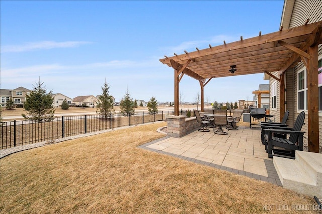 view of yard with a patio and a pergola