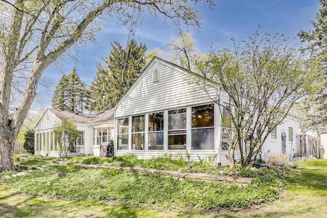 201 W Council Trl, Mount Prospect, IL 60056 - rear view of property with a sunroom