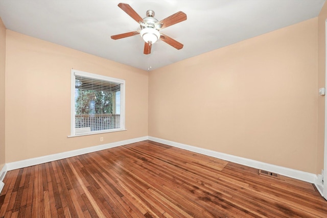 unfurnished room featuring wood-type flooring and ceiling fan