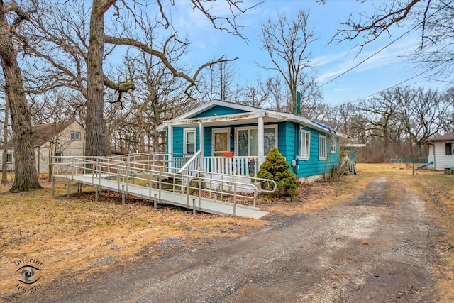 view of front of house featuring a porch