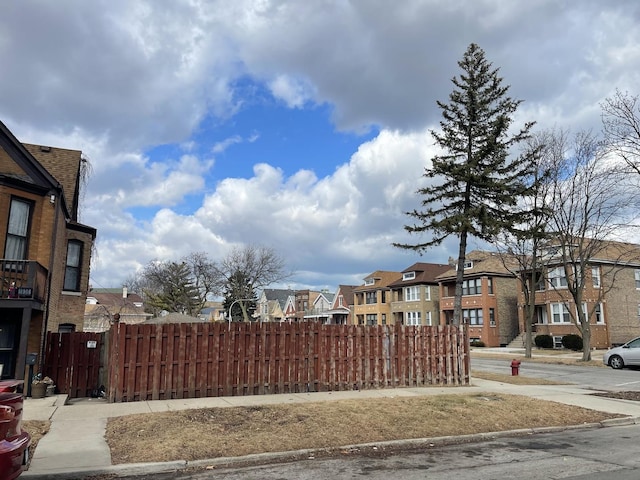 Listing photo 2 for 1932 W 38th St, Chicago IL 60609