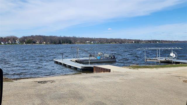 2015 Hillsdown Rd, Lake Summerset, IL 61019