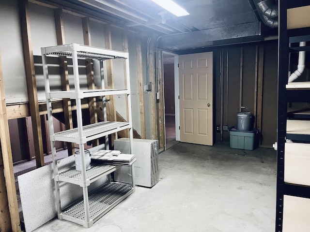 view of unfinished basement