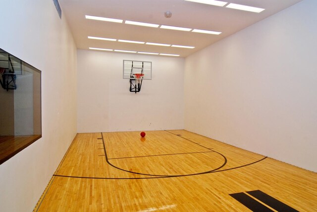400 E Randolph St Unit 2410, Chicago, IL 60601 - view of sport court featuring basketball court