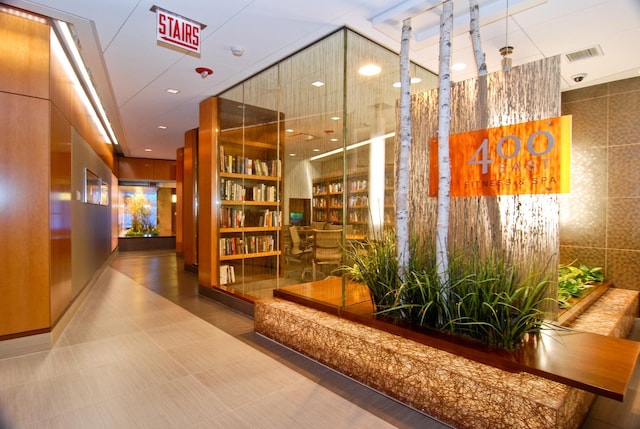 400 E Randolph St Unit 2410, Chicago, IL 60601 - view of common area