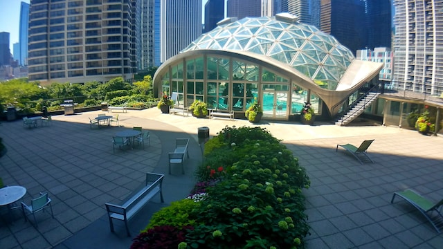400 E Randolph St Unit 2410, Chicago, IL 60601 - surrounding community with a patio area and a view of city