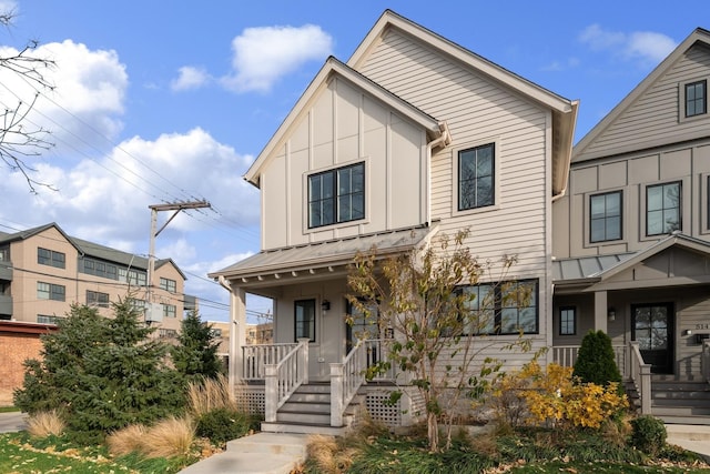 view of front of home featuring covered porch