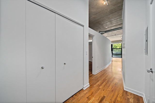 1150 W 15th St Unit 232, Chicago, IL 60608 - hall featuring light wood-type flooring