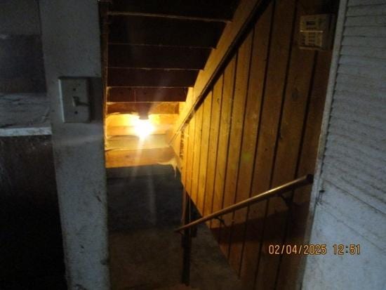 125 N Anderson Rd, New Lenox, IL 60451 - view of stairs