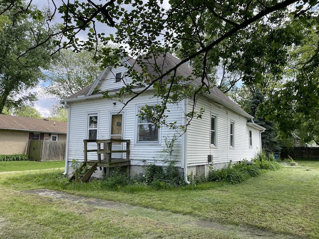 322 W Grant St, Pontiac, IL 61764 - view of side of property
