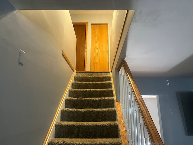 6823 Kingston Rd, Tinley Park, IL 60477 - photo 16