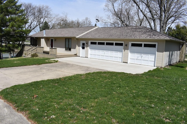 1407 Country Club Ln, Loda, IL 60948 - ranch-style house featuring driveway, a front lawn, a garage, and roof with shingles