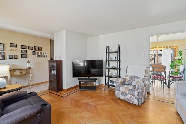 living area with baseboards