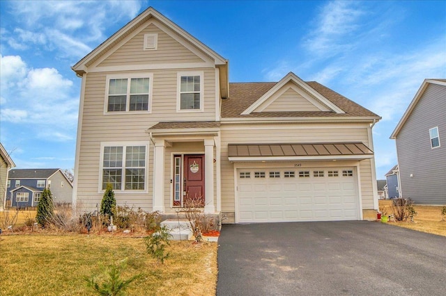 view of front of home featuring a front lawn