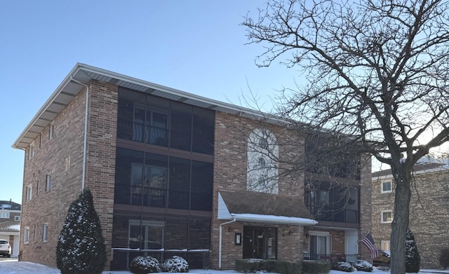 8151 168th Pl Unit 2E, Tinley Park IL, 60477, 2 bedrooms, 2 baths condo for sale