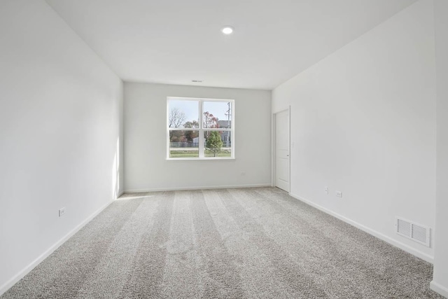 empty room featuring carpet