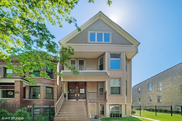 view of front of property