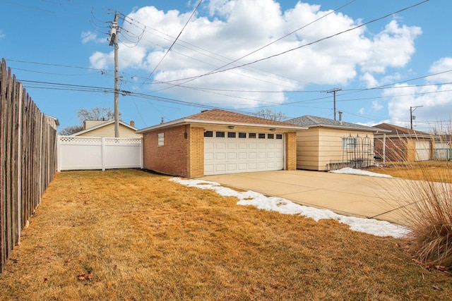 detached garage with fence