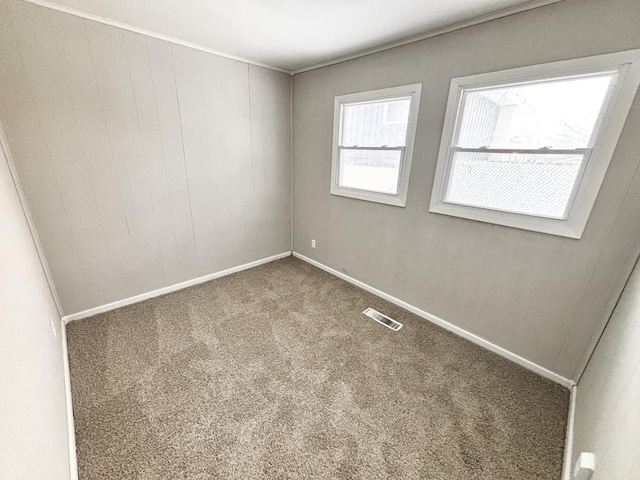 view of carpeted spare room