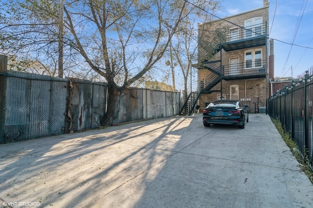 exterior space featuring a balcony