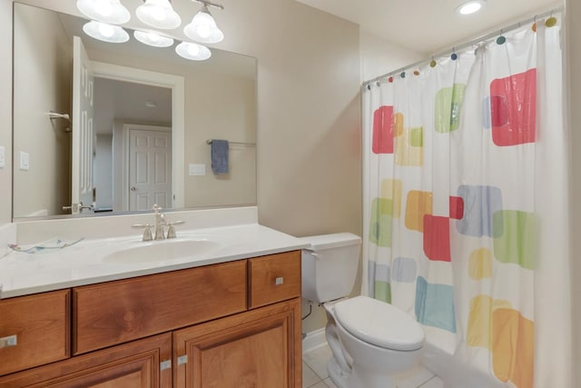 full bath featuring tile patterned flooring, vanity, toilet, and a shower with curtain