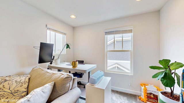 carpeted office with baseboards, plenty of natural light, and recessed lighting
