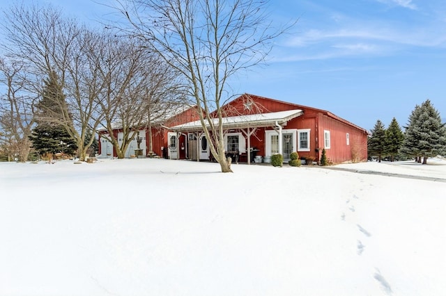 view of front of house