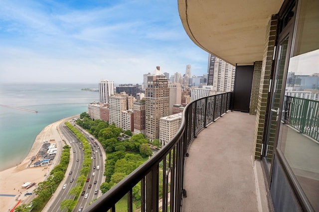 1040 N Lake Shore Dr Unit 34C, Chicago, IL 60611 - balcony featuring a city view and a water view