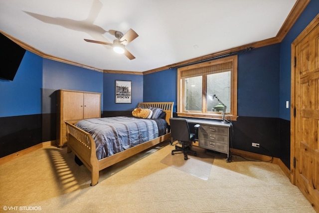 bedroom with crown molding and ceiling fan