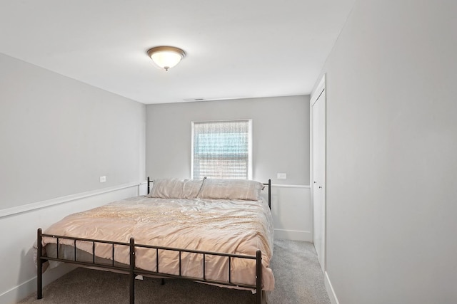 bedroom featuring carpet floors